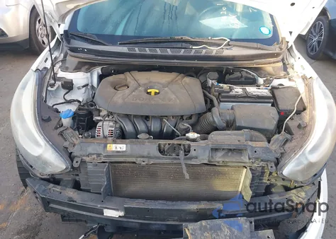 2015 Hyundai Elantra Se z USA, uszkodzony, nr VIN 5NPDH4AE5FH648201